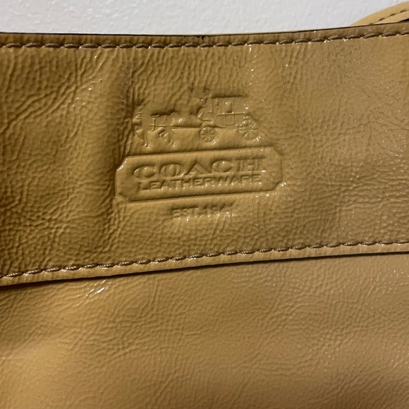 Coach Carly Handbag - Picture 8 of 10